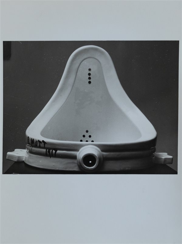 ORAZIO BACCI Marcel Duchamp Fountain, 2006