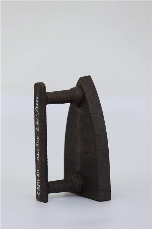 MAN RAY Cadeau, 1921/1974